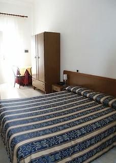 Hotel Fiorini روما المظهر الخارجي الصورة