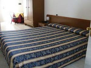 Hotel Fiorini روما المظهر الخارجي الصورة